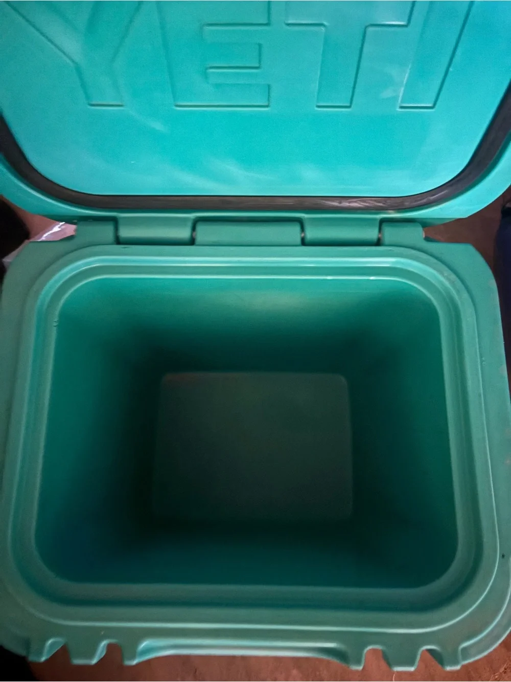 Yeti® Roadie® Aqua Blue 15 Hard Cooler